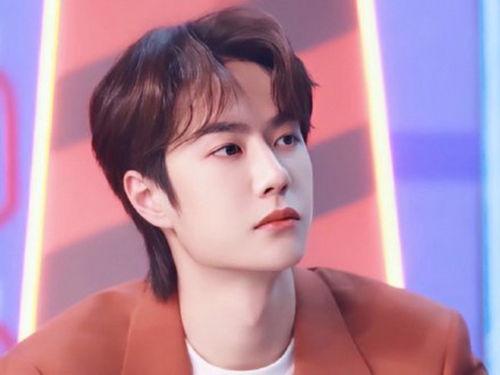 娱乐圈爆料王一博和肖战,娱乐圈的神秘恋情曝光,真相究竟如何?